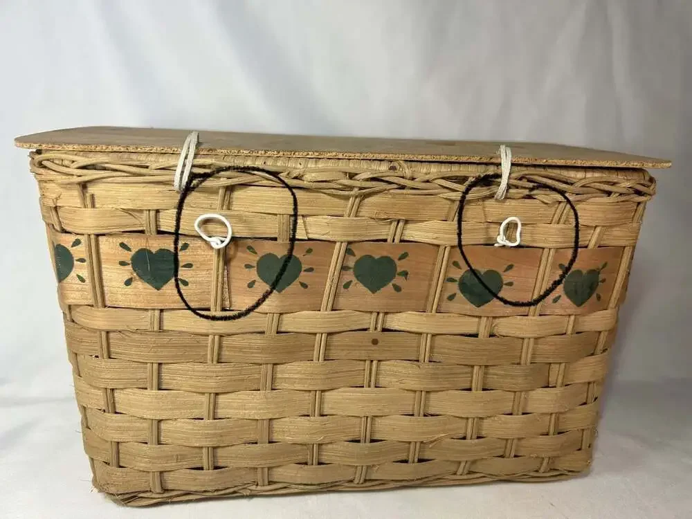 Kitschy Country Woven Hearts Basket organizer can hang for mail